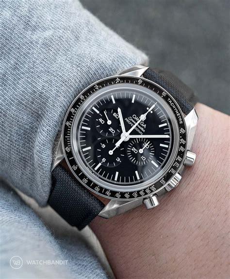 omega speedmaster pro strap black grey-bordered|Omega Speedmaster professional straps.